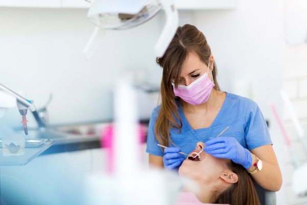 Signs You’ve Found The Right General Dentist For Long Term Care
